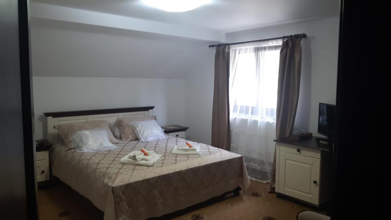 Casa Sofia Bucovina Hotell Ciumirna Eksteriør bilde